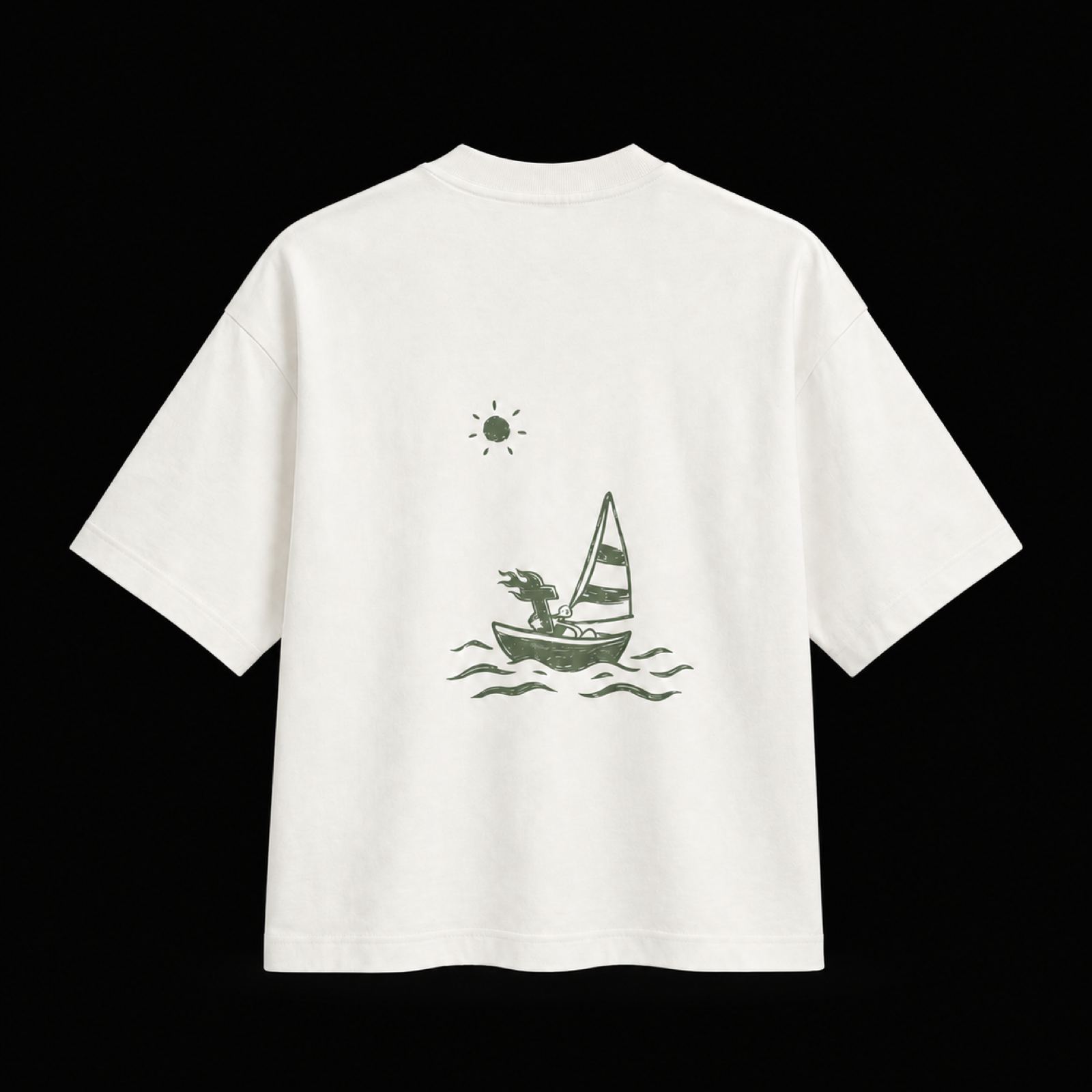 Camiseta Titi sailing in a boat, vista trasera con estampado de velero